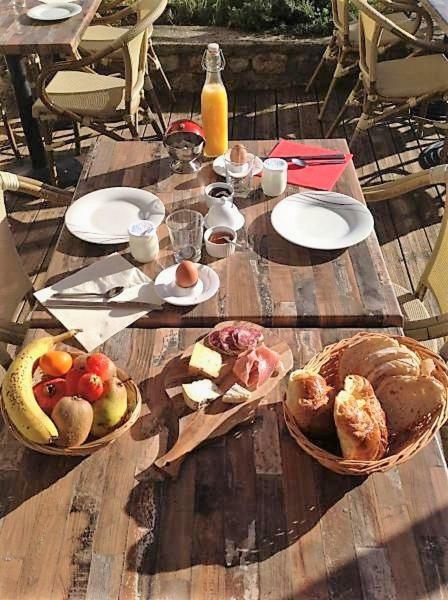 L'Auberge De Montpezat エクステリア 写真